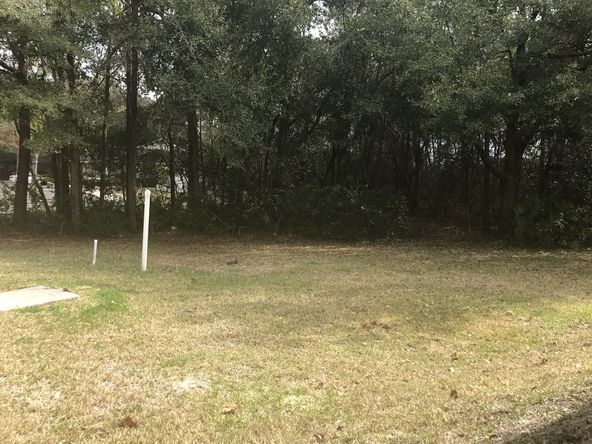 6121 NW 1st Place, Gainesville, FL 32607